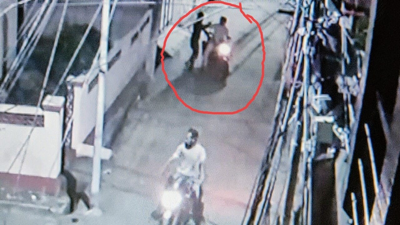 সুমথপল্লীতে আগ্নেয়াস্ত্র দেখিয়ে ছিনতাইয়ের চেষ্টা।