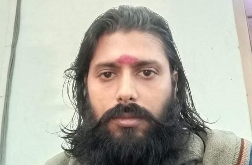 মঙ্গলবার নবান্ন অভিযানে গিয়ে পুলিশের উপর হামলার অভিযোগে বুধবার সকালে দুর্গাপুরের কালিগঞ্জ এলাকা থেকে এক ব্যক্তিকে গ্রেপ্তার করে হাওড়া জেলার পুলিশ।