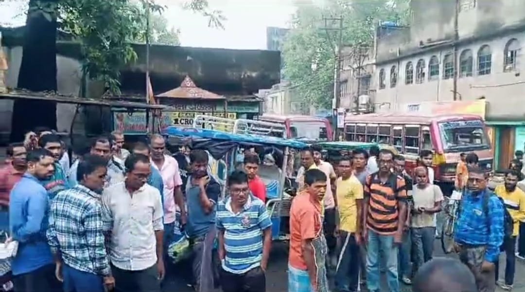 মানসিক অবসাদে আত্মঘাতী টোটোচালক।