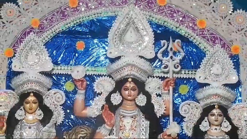 चरणपुर गांव में पिछले डेढ़ सौ वर्षो से महेश्वरी देवी की पूजा होती रही है