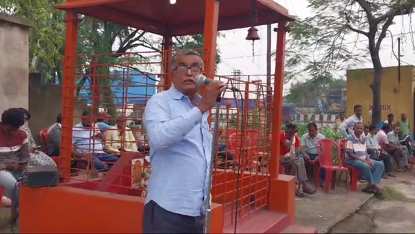 तिलोत्तमा को न्याय दिलाने की मांग पर सीपीआईएम का अंडाल थाना के समक्षविरोध प्रदर्शन।