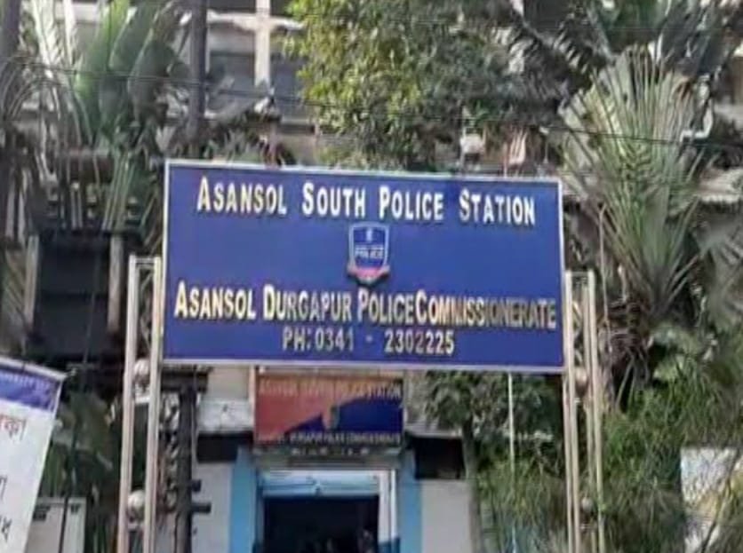 উত্তরপ্রদেশের লক্ষৌতে আসানসোল দক্ষিণ থানার পুলিশের অভিযান / রেলে চাকরি দেওয়ার আন্তঃরাজ্য প্রতারণা চক্রের আরো দুই পান্ডা গ্রেফতার