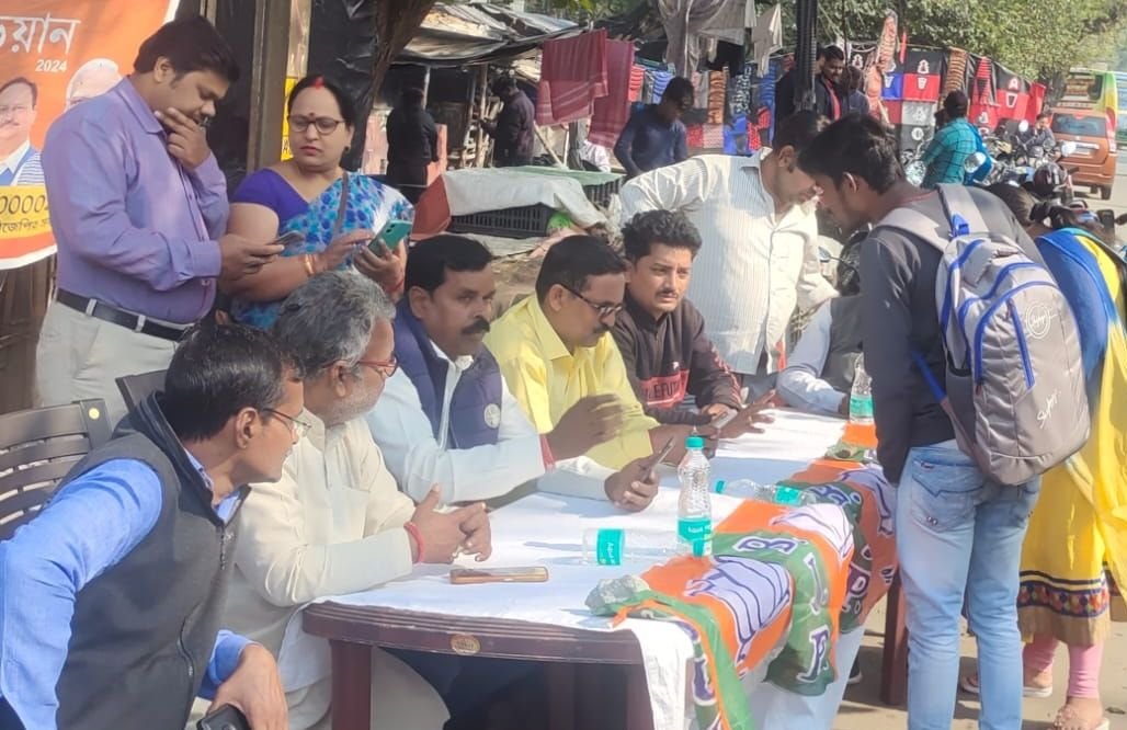 আসানসোলে বিজেপির ‘ মেগা সদস্যতা ” অভিযান কর্মসূচি