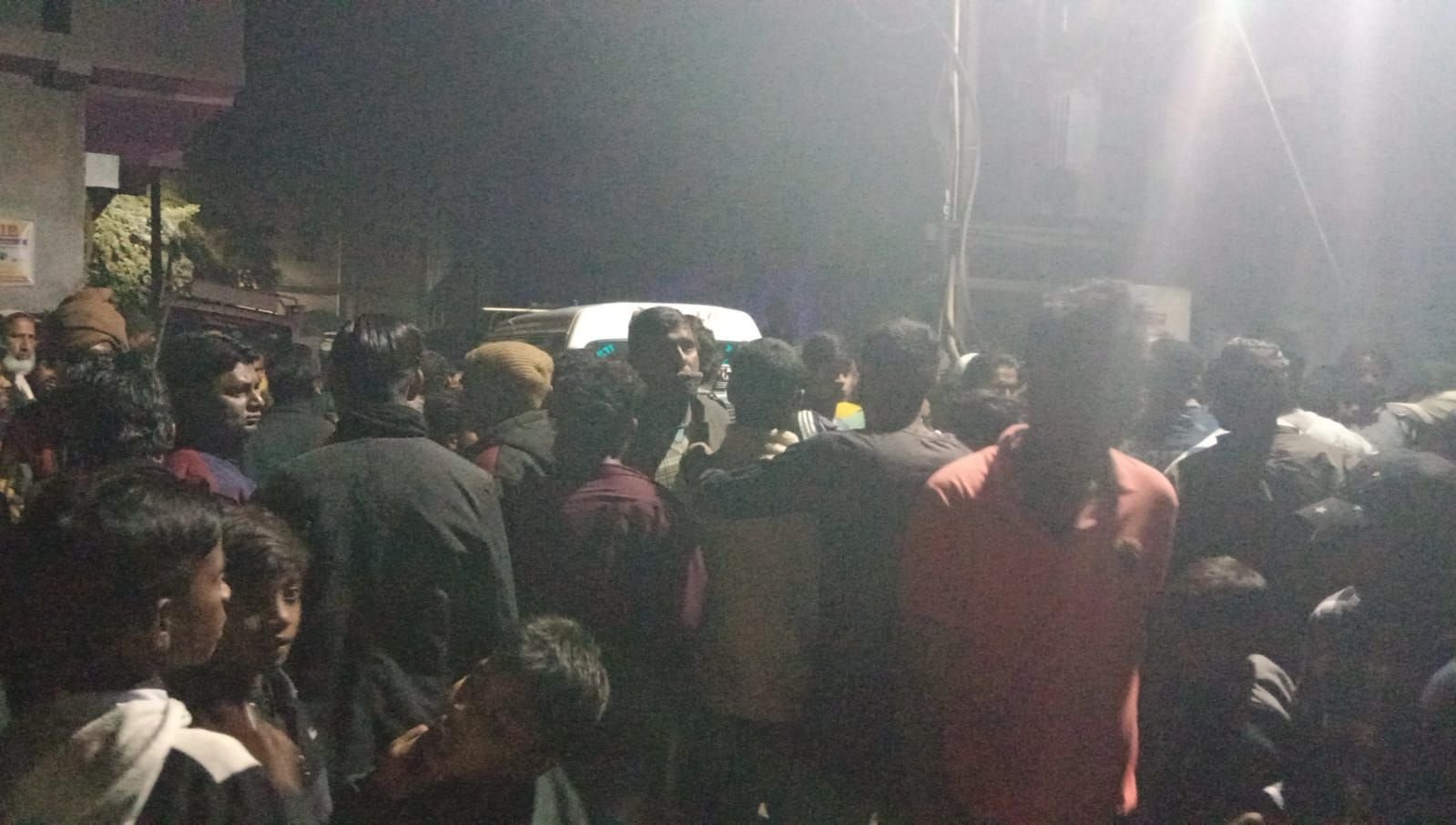 শ্বশুরবাড়ি থেকে গৃহবধূর মৃতদেহ উদ্ধারে উত্তেজনা কুলটিতে / খুন করে ঝুলিয়ে দেওয়ার অভিযোগ কুলটি ও আসানসোল,