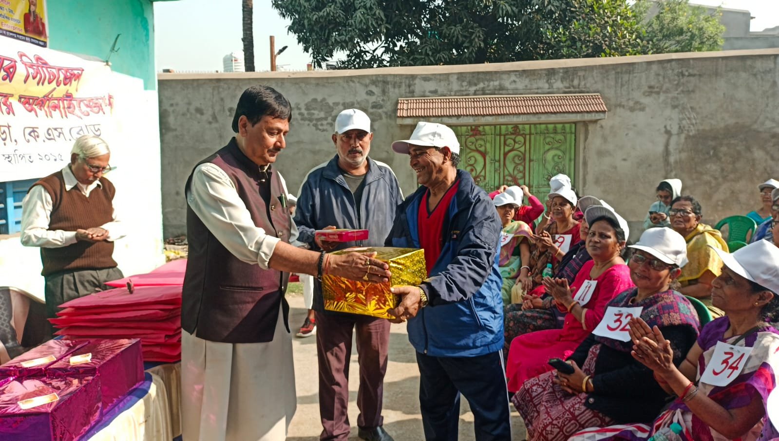আসানসোলে সিনিয়র সিটিজেন ওয়েলফেয়ার অ্যাসোসিয়েশনের উদ্যোগে প্রবীণদের রোডরেস……