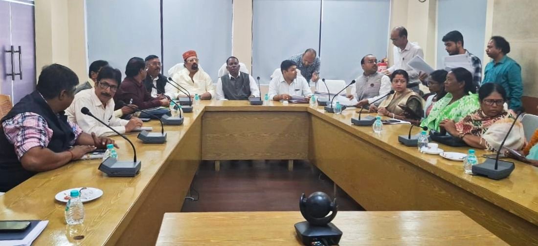 पश्चिम बर्दवान जिला परिषद की तरफ से कल एक महत्वपूर्ण जनरल बॉडी मीटिंग हुई।