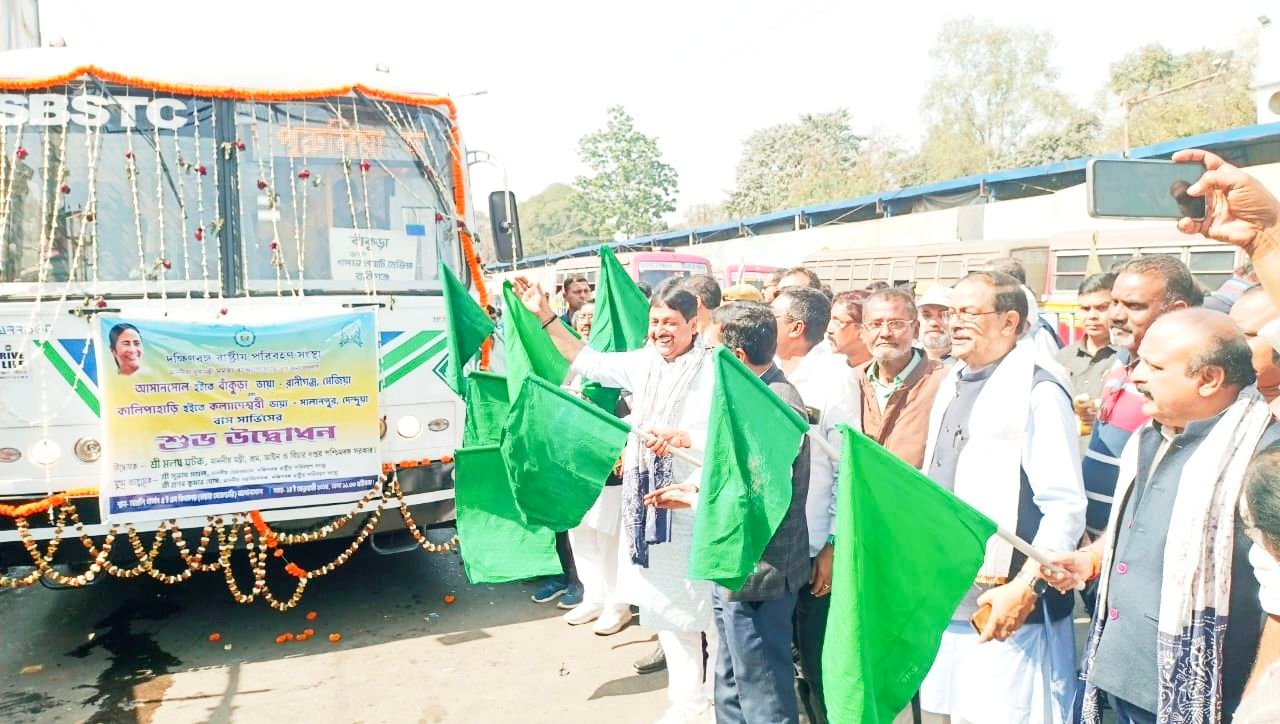 আসানসোল থেকে আরো দুটি রুটে বাস চালাবে এসবিএসটিসি / উদ্বোধনে মন্ত্রী মলয় ঘটক