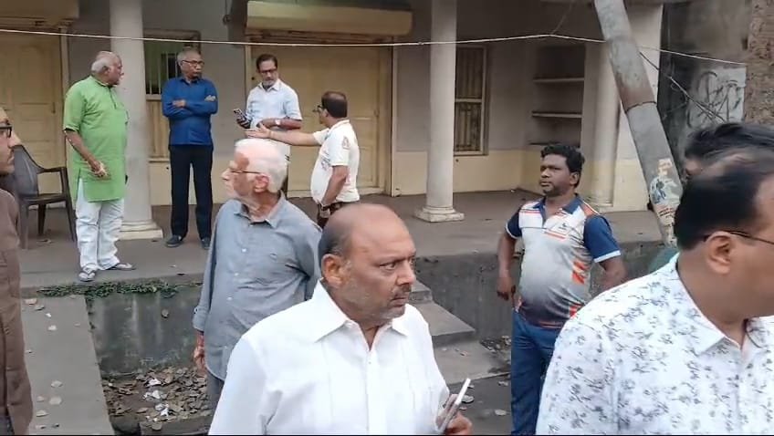 তদন্তে পুলিশ / দিনদুপুরে কুলটিতে চালের দোকানে ৫০ হাজার টাকা লুঠ, কর্মীকে মারধর  কুলটি,