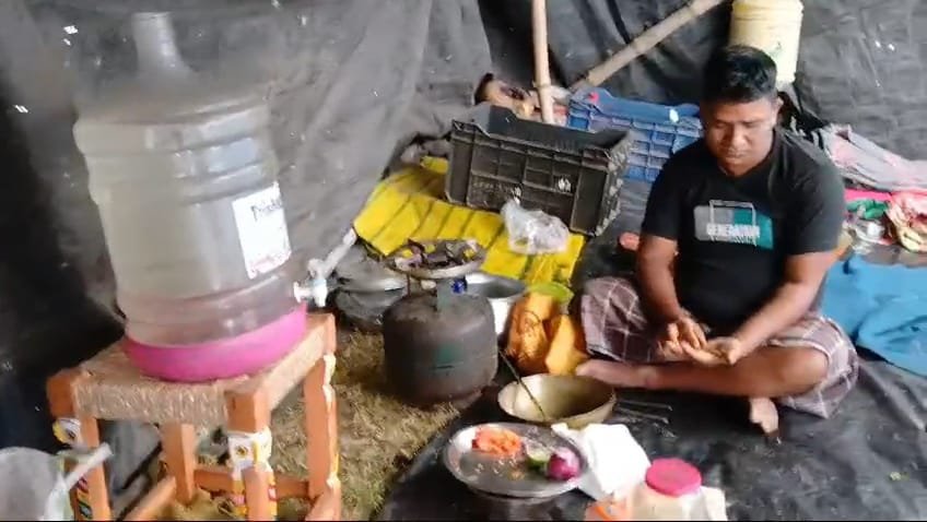 आसनसोल के पोलो मैदान में हस्तशिल्प मेले में कल आग लगने की घटना स्थल का दौरा किया कोलकाता से आए अधिकारी