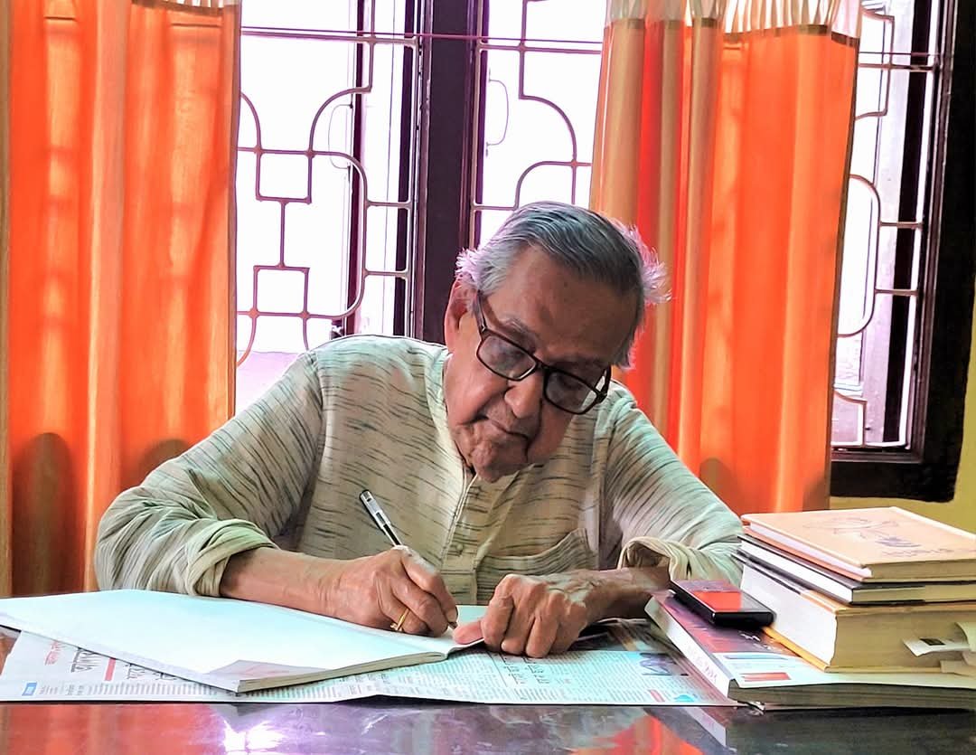 প্রয়াত আসানসোল শিল্পাঞ্চলের প্রবীণ সাহিত্যিক ডঃ রামদুলাল বসু……………..রানিগঞ্জ, ২০ এপ্রিল: