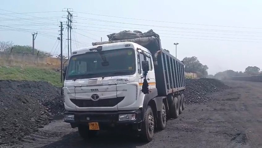 ईस्टर्न कोलफील्ड्स लिमिटेड के एसएसआई नीघा ओसीपी पैच के जमुरिया थाना अंतर्गत श्रीपुर चौकी में लिखित शिकायत दर्ज कराई हैउन्होंने एसएसआई नीघा ओसीपी पेच से कोयला चोरी की शिकायत दर्ज कराई है