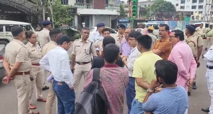 দুর্গাপূজো কার্নিভাল / আসানসোলে এলাকা পরিদর্শনে পুরনিগম, পুলিশ ও প্রশাসনের আধিকারিকরা………আসানসোল, ৪ সেপ্টেম্বরঃ