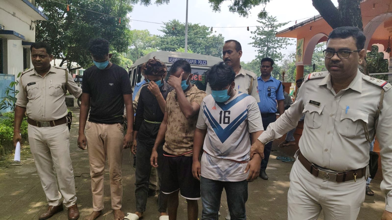 जावेद के खून के मामले में : रेलपार से सुपारी किलर , समेत 4  गिरफ्तार
