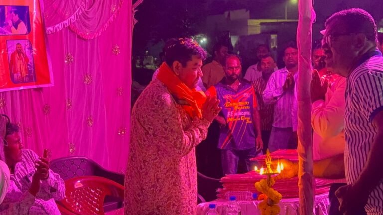 कृष्णा प्रसाद ने इस बार अनगिनत दुर्गापूजा पंडालों का किया उद्घाटन, सप्तमी के दिन भी किया उदघाटन