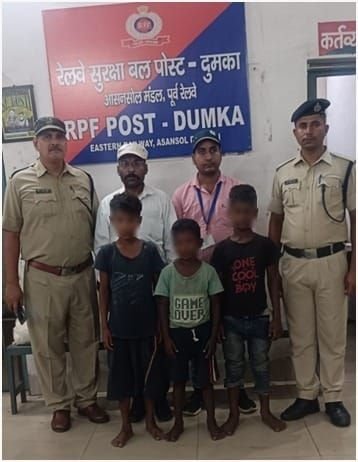 আসানসোল ও হাওড়ায় “অপারেশন নানহে ফরিস্তে”/ পাঁচ নাবালককে উদ্ধার আরপিএফের……….. আসানসোল, ৬ সেপ্টেম্বরঃ
