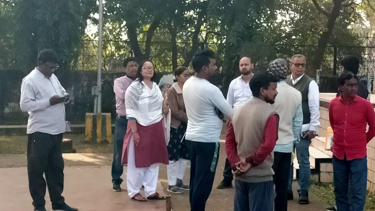 विद्रोही कवि काजी नजरुल इस्लाम के जन्मस्थान के संग्रहालय का होगा जीर्णोद्धारबीसी सहित पर्यटन, प्रशासनिक अधिकारियों ने निरीक्षण कर लिया जायजा