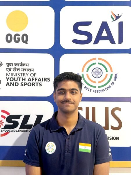 हेडलाइन:नई दिल्ली से बड़ी उपलब्धि: इंटरनेशनल मेडलिस्ट अभिनव शॉ ने फिर हासिल किया देश में नंबर 1 रैंक आसनसोल Rifle Club के प्लेटिनम जुबली वर्ष में अभिनव की शानदार वापसी