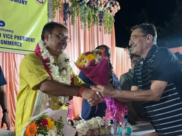 आसनसोल चैंबर ऑफ कॉमर्स ने विधायक कृष्णेंदु मुखर्जी का किया भव्य सम्मान