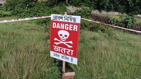 रनिगंज में फिर धंसान, इलाके की घेराबंदी; स्कूल और खेल मैदान के पास जमीन धंसने से दहशत